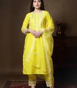 Women Yoke Design Round Neck Kurta With Trousers & Dupatta