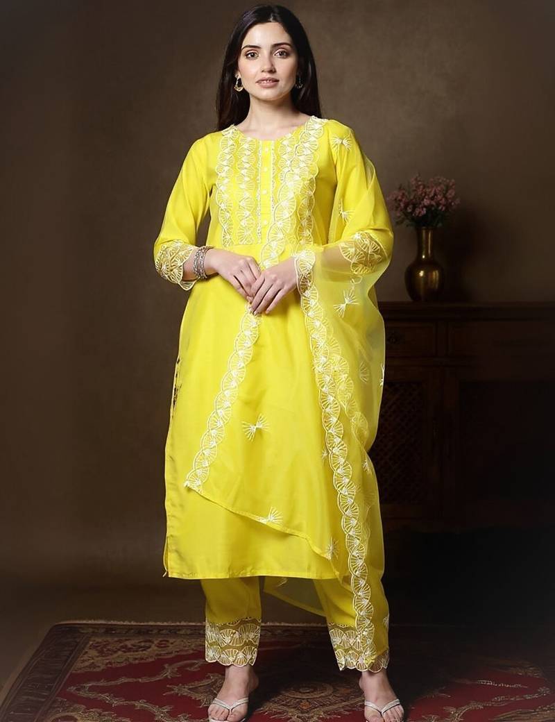 Women Yoke Design Round Neck Kurta With Trousers & Dupatta