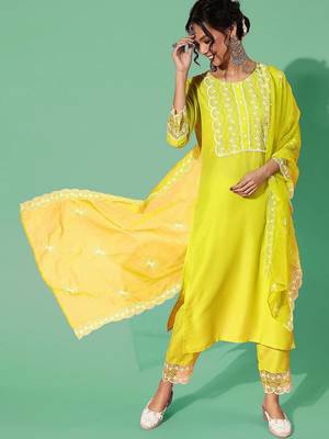 Women Yoke Design Round Neck Kurta With Trousers & Dupatta 2