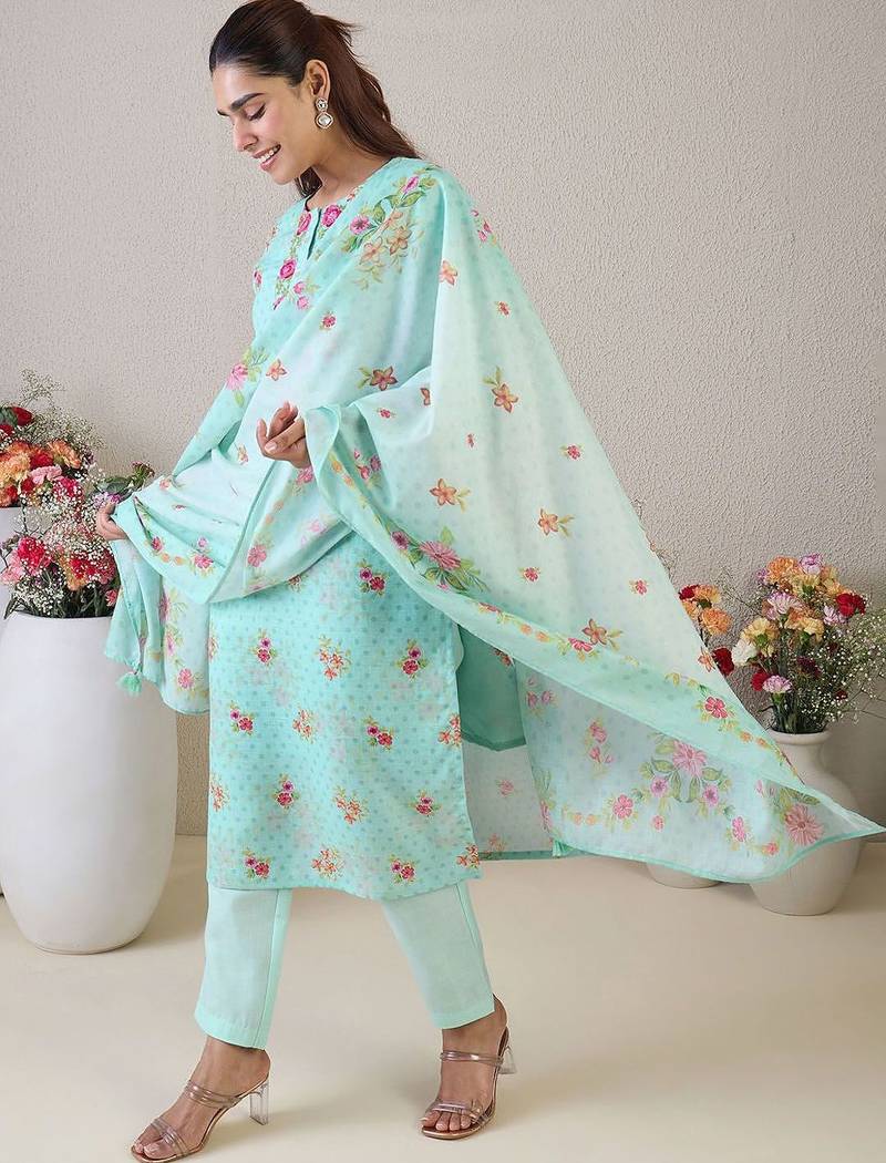 Women Floral Embroidered Thread Work Linen Kurta with Trousers & With Dupatta