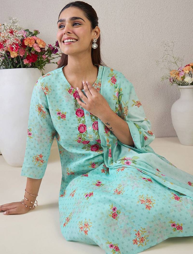 Women Floral Embroidered Thread Work Linen Kurta with Trousers & With Dupatta