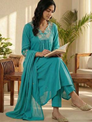 Women Floral Embroidered Pleated Thread Work Pure Cotton Kurta with Trousers & With Dupatta 1