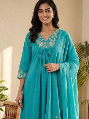 Women Floral Embroidered Pleated Thread Work Pure Cotton Kurta with Trousers & With Dupatta 6