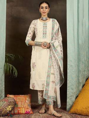 Floral Printed Notch Neck Mirror Work Straight Kurta With Trousers & Dupatta 2