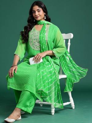 Plus Size Printed Regular Thread Work Kurta with Trousers & With Dupatta 1