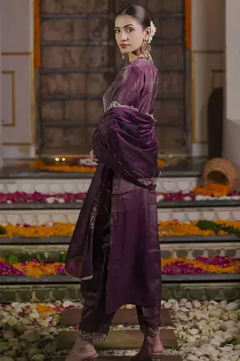 Women Ethnic Motifs Embroidered Regular Liva Kurta with Trousers & With Dupatta