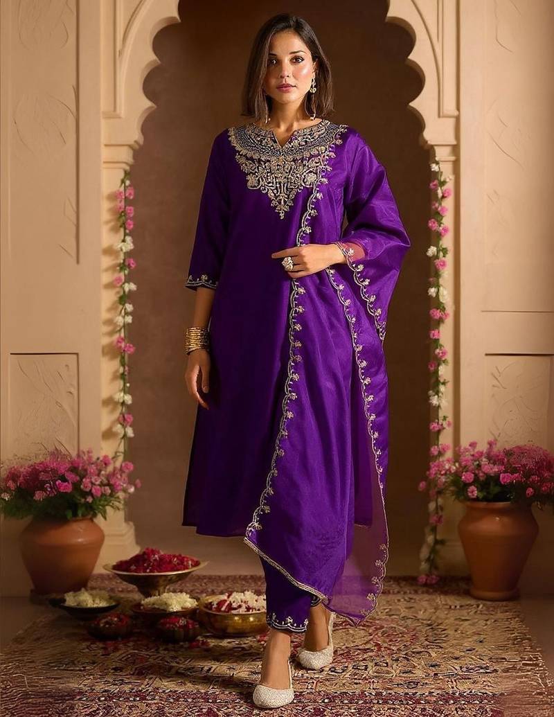 Ethnic Motifs Embroidered Sequinned Straight Kurta With Trousers & Dupatta