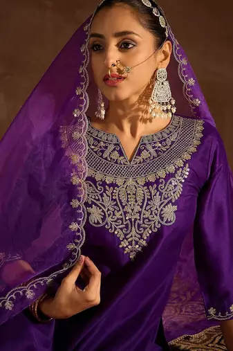 Ethnic Motifs Embroidered Sequinned Straight Kurta With Trousers & Dupatta