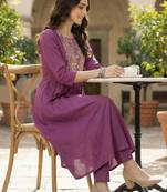 Women Floral Embroidered Panelled Thread Work Pure Cotton Kurta with Trousers