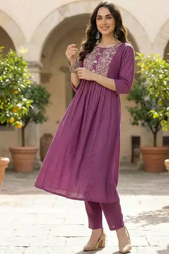 Women Floral Embroidered Panelled Thread Work Pure Cotton Kurta with Trousers