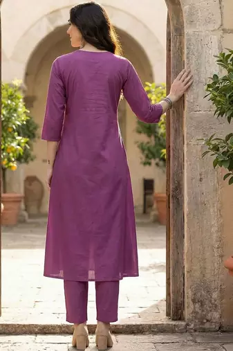Women Floral Embroidered Panelled Thread Work Pure Cotton Kurta with Trousers