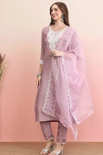 Floral Embroidered Round Neck Thread Work Straight Kurta with Trousers & Dupatta