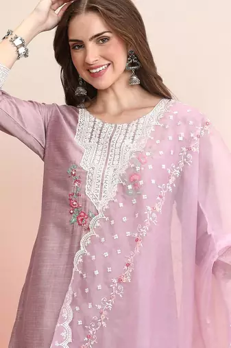 Floral Embroidered Round Neck Thread Work Straight Kurta with Trousers & Dupatta