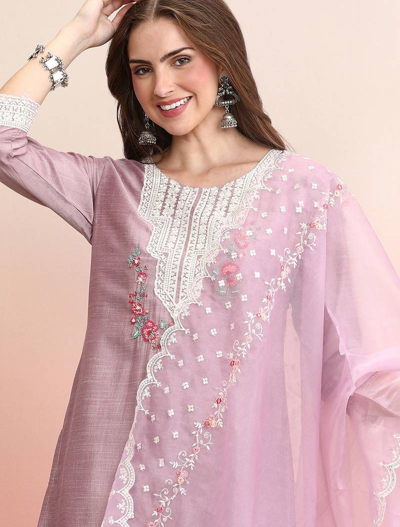 Floral Embroidered Round Neck Thread Work Straight Kurta with Trousers & Dupatta
