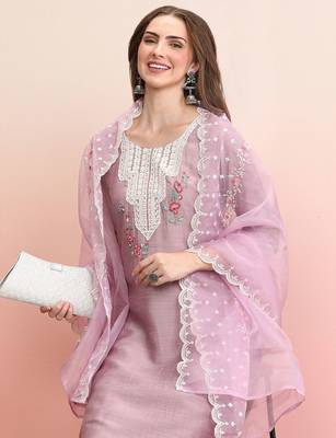Floral Embroidered Round Neck Thread Work Straight Kurta with Trousers & Dupatta 6
