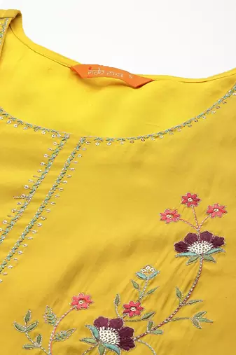 Women Floral Embroidered Regular Thread Work Kurta with Trousers & Dupatta