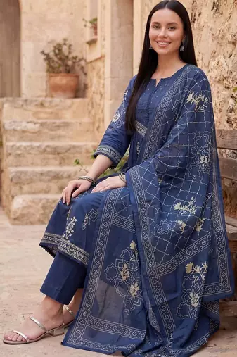 Women Ethnic Motifs Printed Empire Thread Work Pure Cotton Kurta with Trousers & With Dupatta