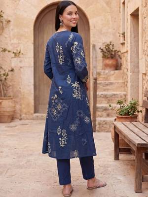 Women Ethnic Motifs Printed Empire Thread Work Pure Cotton Kurta with Trousers & With Dupatta 4