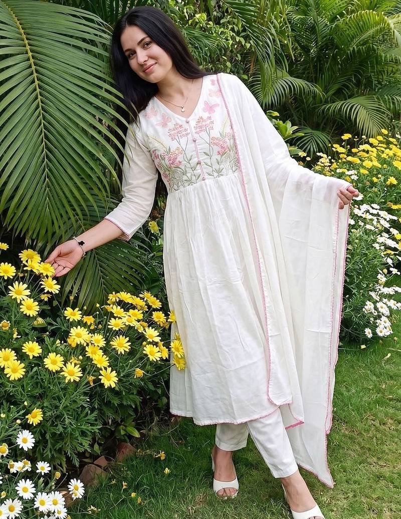 Women Floral Embroidered Empire Thread Work Pure Cotton Kurta with Trousers & With Dupatta