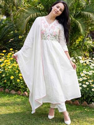 Women Floral Embroidered Empire Thread Work Pure Cotton Kurta with Trousers & With Dupatta 6