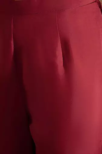 Women Floral Embroidered Regular Thread Work Kurta with Trousers & With Dupatta