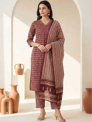Women Printed Regular Pure Cotton Kurta with Trousers & With Dupatta 1