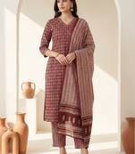 Women Printed Regular Pure Cotton Kurta with Trousers & With Dupatta