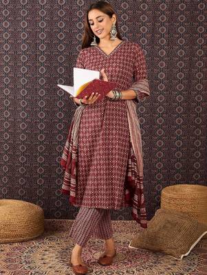 Women Printed Regular Pure Cotton Kurta with Trousers & With Dupatta 4