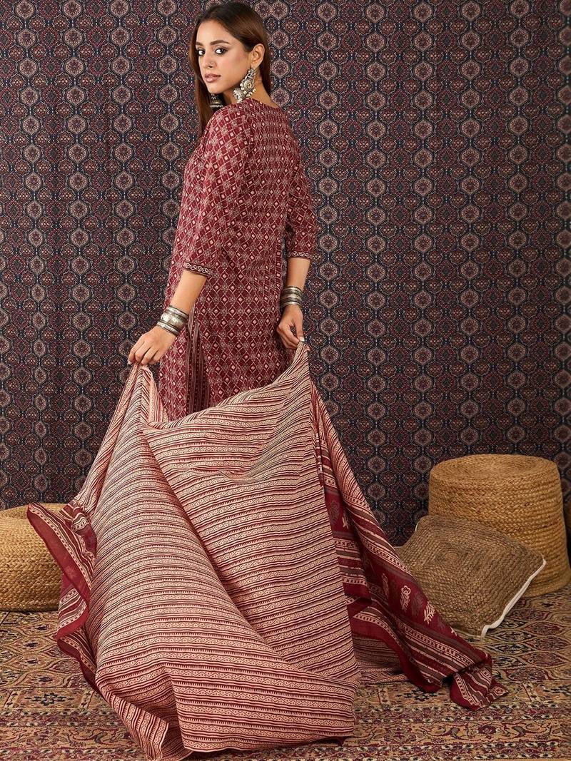 Women Printed Regular Pure Cotton Kurta with Trousers & With Dupatta