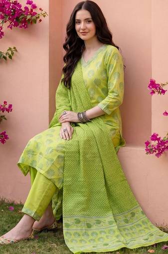 Women Ethnic Motifs Printed Regular Pure Cotton Kurta with Trousers & With Dupatta