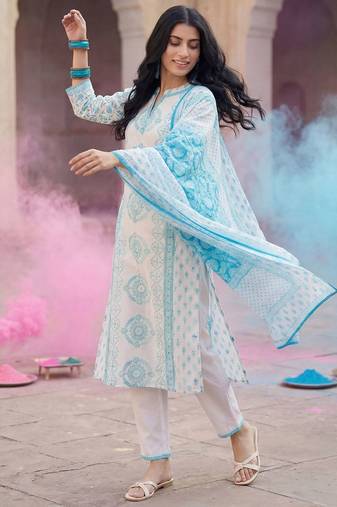 Ethnic Motifs Printed Regular  Cotton Kurta with Trousers & Dupatta