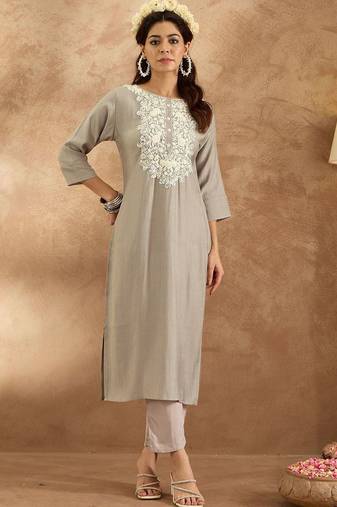 Women Ethnic Motifs Embroidered Regular Thread Work Kurta with Trousers