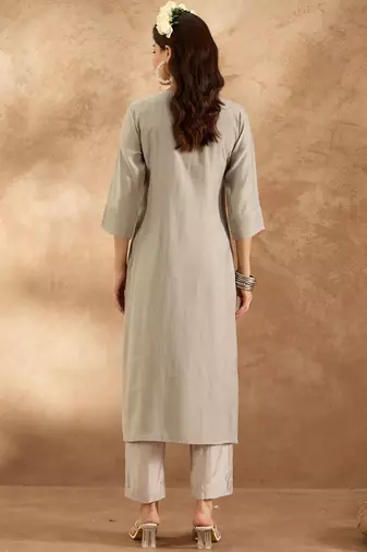 Women Ethnic Motifs Embroidered Regular Thread Work Kurta with Trousers