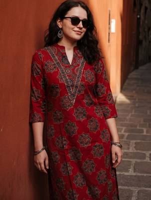 Women Ethnic Motifs Printed Regular Pure Cotton Kurta with Trousers 3