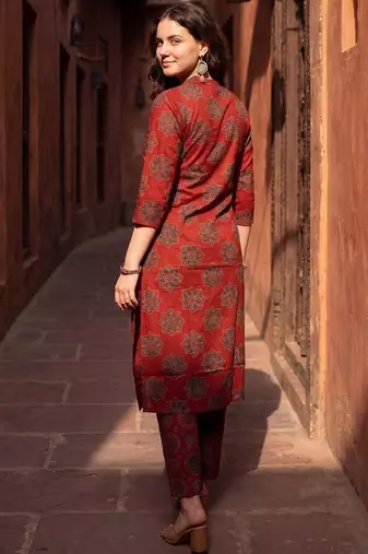 Women Ethnic Motifs Printed Regular Pure Cotton Kurta with Trousers