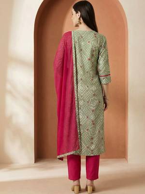 Women Ethnic Motifs Printed Regular Thread Work Pure Cotton Kurta with Trousers & With Dupatta 6