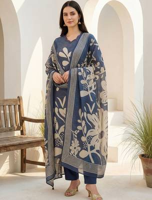 Women Floral Printed Regular Kurta with Trousers & With Dupatta 2