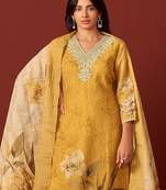 Women Floral Embroidered Cotton Kurta with Trousers & Dupatta