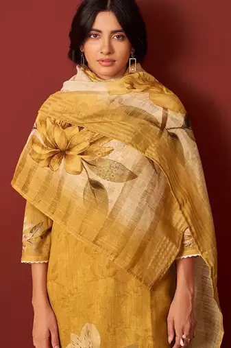 Women Floral Embroidered Cotton Kurta with Trousers & Dupatta