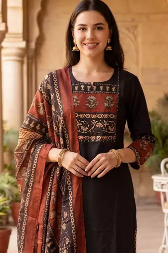Women Ethnic Motifs Printed Regular Pure Cotton Kurta with Trousers & With Dupatta