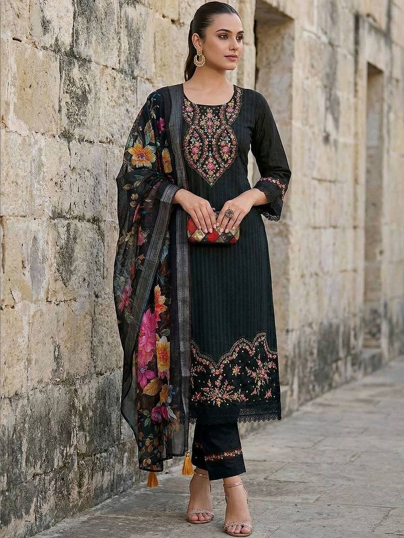 Women Floral Embroidered Regular Thread Work Pure Cotton Kurta with Trousers & With Dupatta