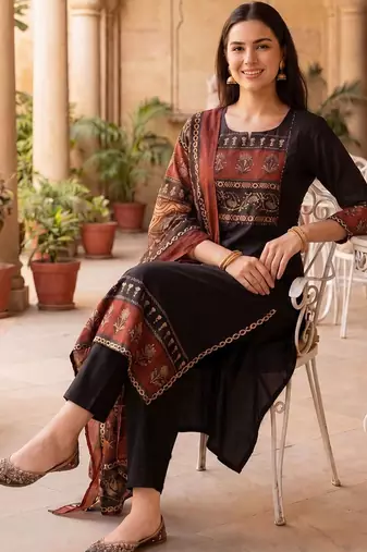 Women Ethnic Motifs Printed Regular Pure Cotton Kurta with Trousers & With Dupatta