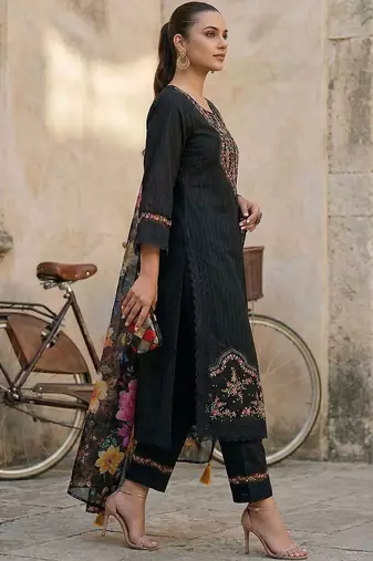 Women Floral Embroidered Regular Thread Work Pure Cotton Kurta with Trousers & With Dupatta