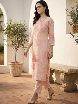 Women Floral Embroidered Regular Thread Work Kurta with Trousers & With Dupatta 3