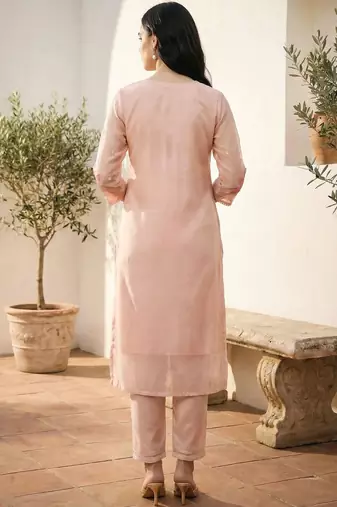 Women Floral Embroidered Regular Thread Work Kurta with Trousers & With Dupatta