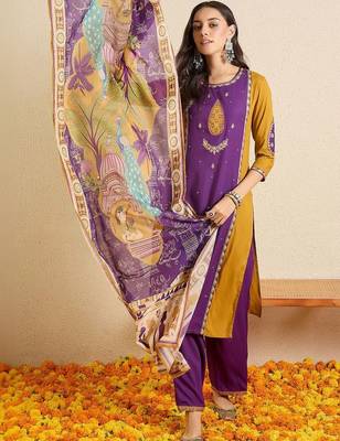 Women Ethnic Motifs Colourblocked Regular Thread Work Kurta with Patiala & With Dupatta 3