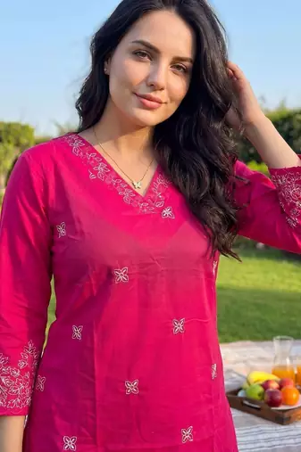 Women Ethnic Motifs Embroidered Regular Thread Work  Cotton Kurta with Trousers