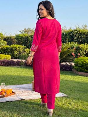 Women Ethnic Motifs Embroidered Regular Thread Work Pure Cotton Kurta with Trousers 4