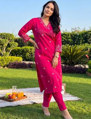 Women Ethnic Motifs Embroidered Regular Thread Work Pure Cotton Kurta with Trousers 6
