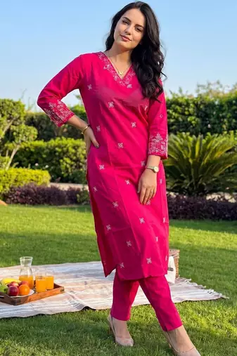 Women Ethnic Motifs Embroidered Regular Thread Work  Cotton Kurta with Trousers